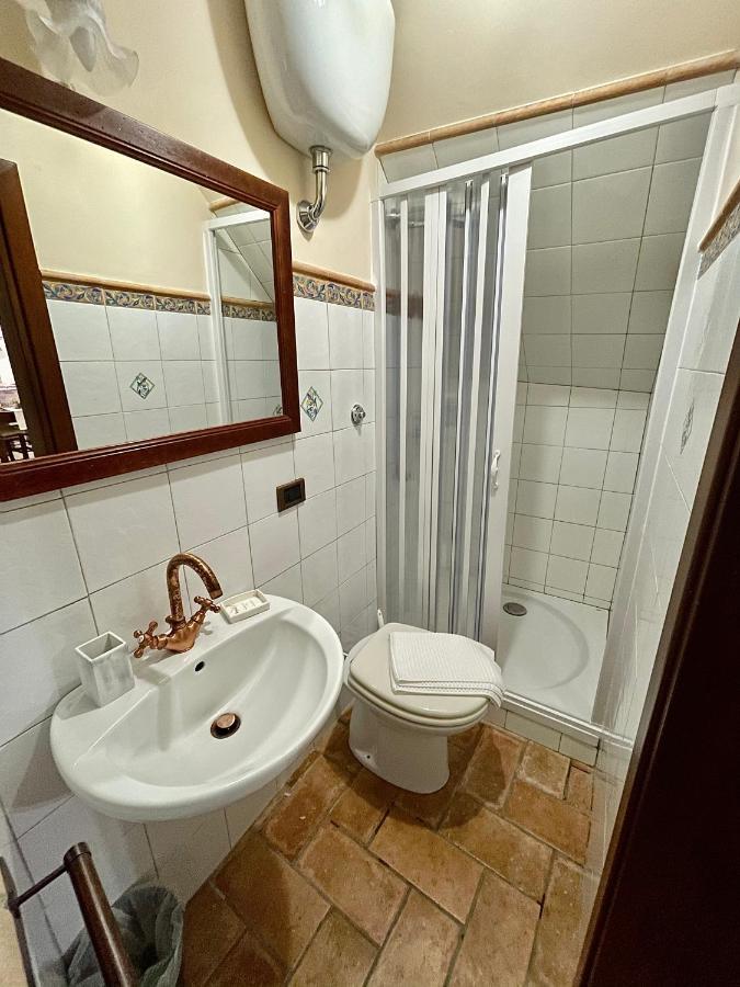 Casa Vacanze La Piazzetta Del Castello Montecalvello 外观 照片